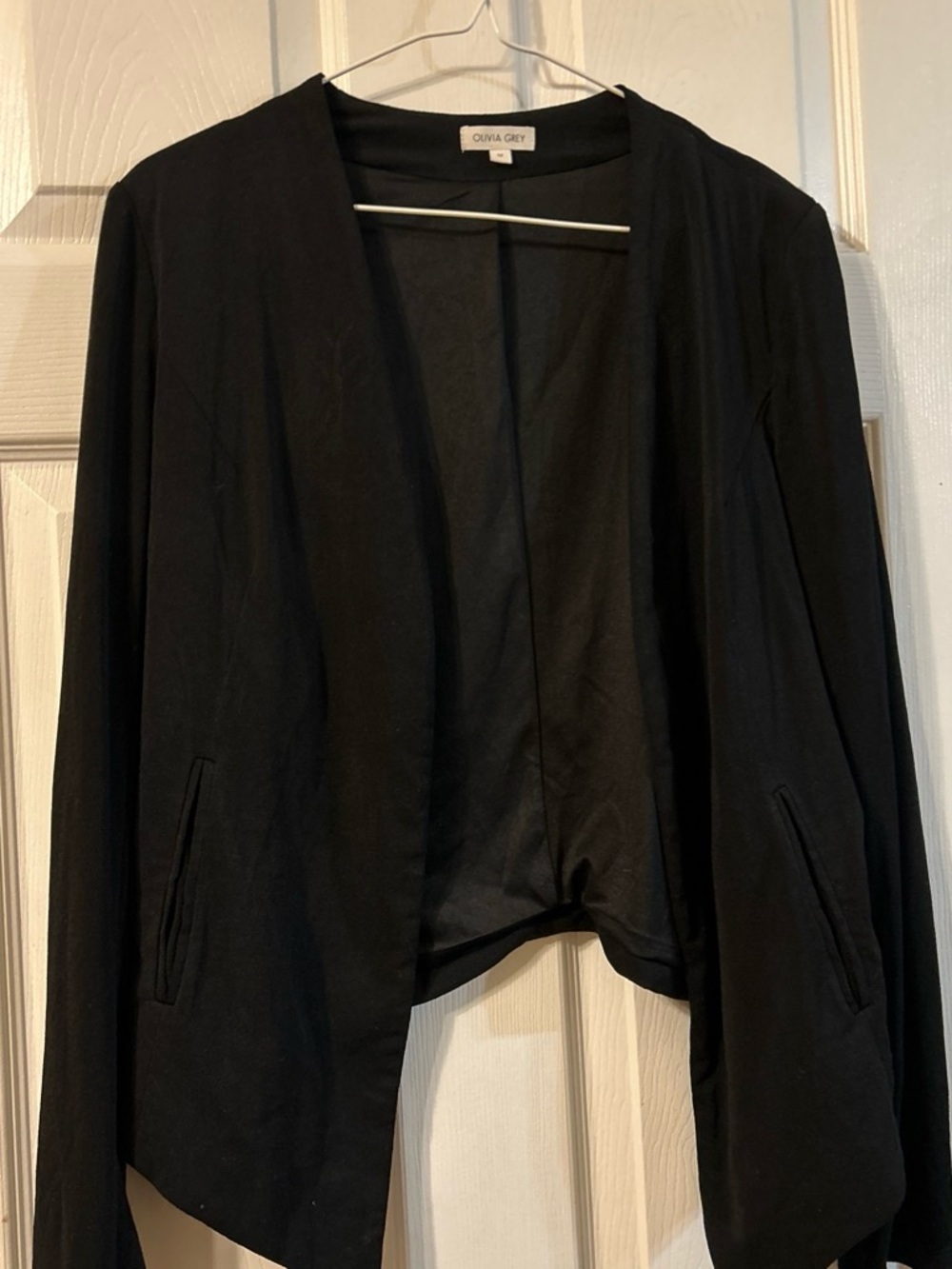 Olivia Grey Women's Black Open-Front Collarless Blazer